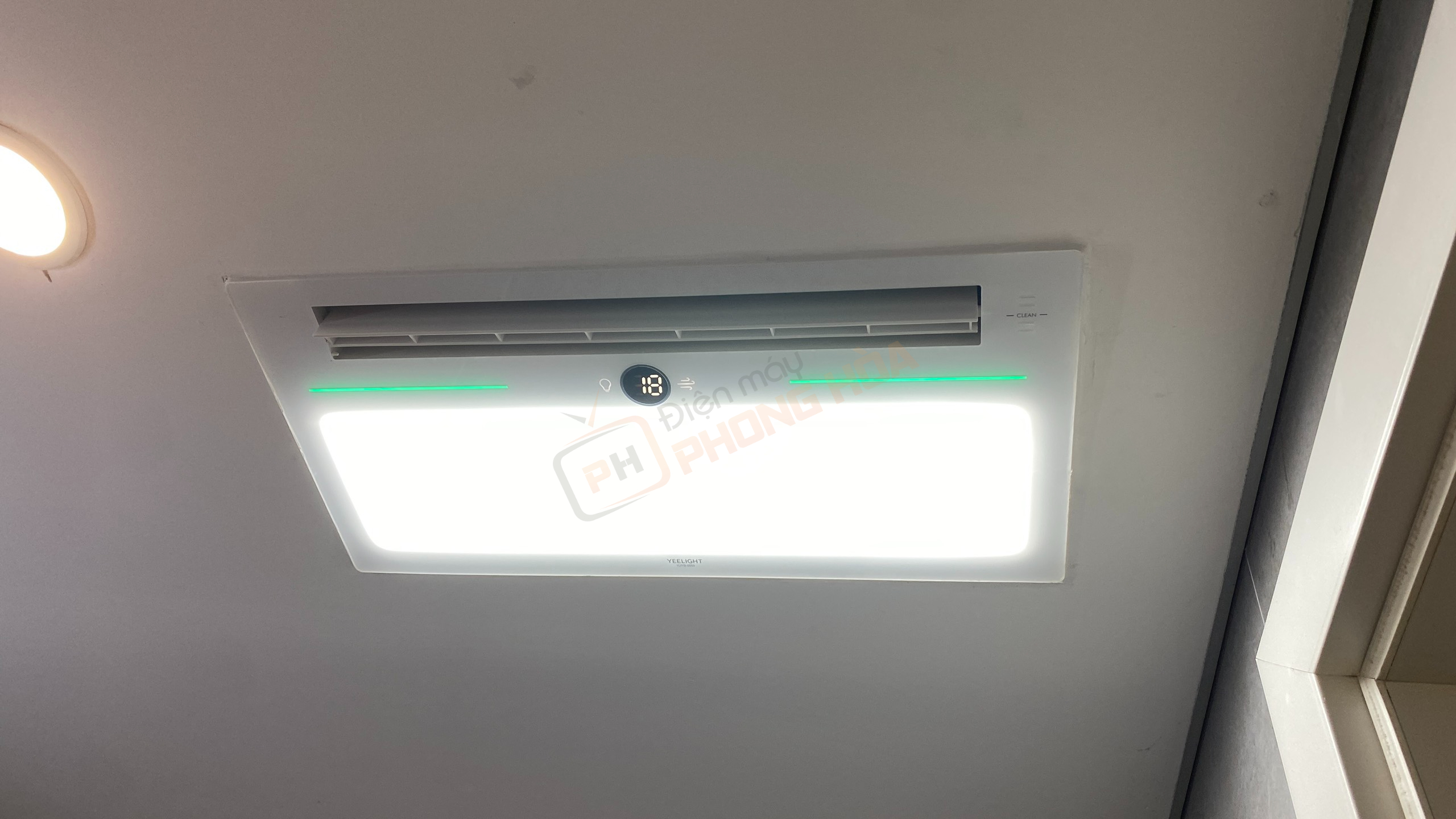 Máy sưởi nhà tắm Yeelight S21 với cơ chế làm sạch tân tiến