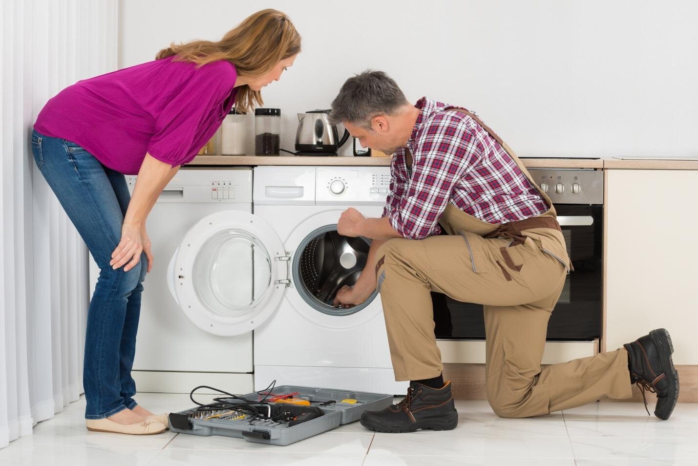 Cách khắc phục máy giặt không lên nguồn tại nhà
