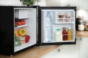 Tủ lạnh giá rẻ dưới 3 triệu có ưu nhược điểm gì?