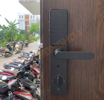 Khóa cửa vân tay thông minh Lockin X9