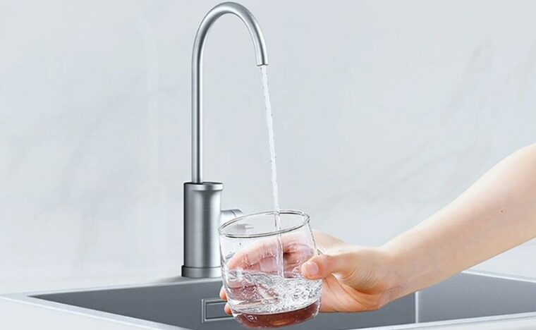 Máy lọc nước kêu tạch tạch