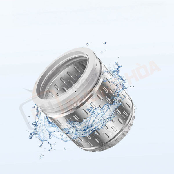 Dòng nước áp lực cao rửa mạnh tường trong và ngoài lồng giặt