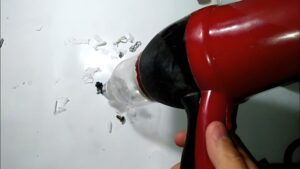 Cách làm máy hút bụi bằng máy sấy tóc