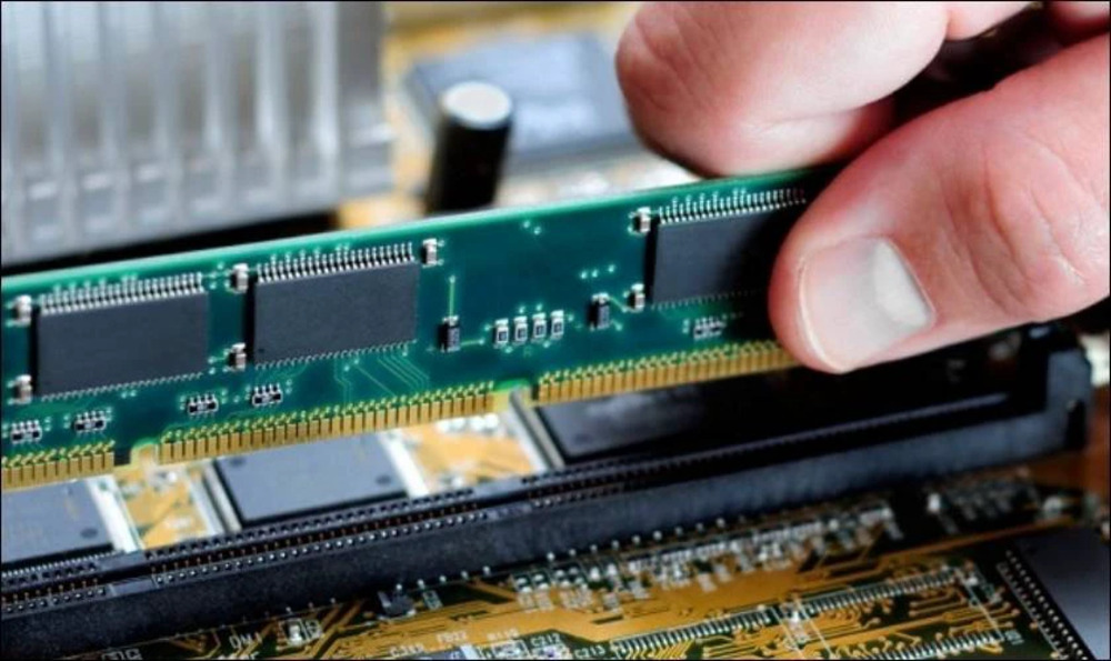 may tinh keu bip bip lien tuc 2 RAM máy tính bị lỏng