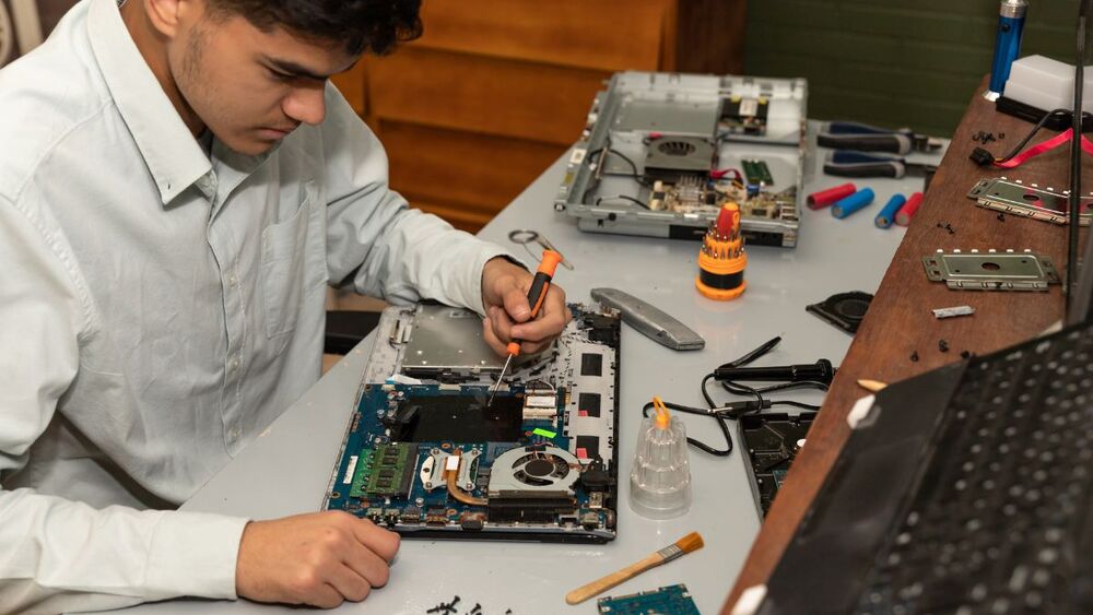 may tinh keu bip bip lien tuc 6 Kiểm tra mainboard máy tính